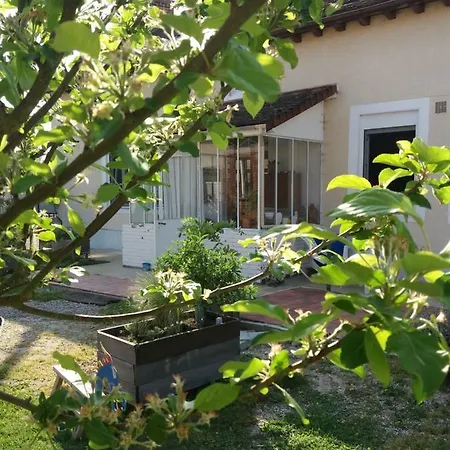 Campagn'arts فندق مبيت وإفطار 4*